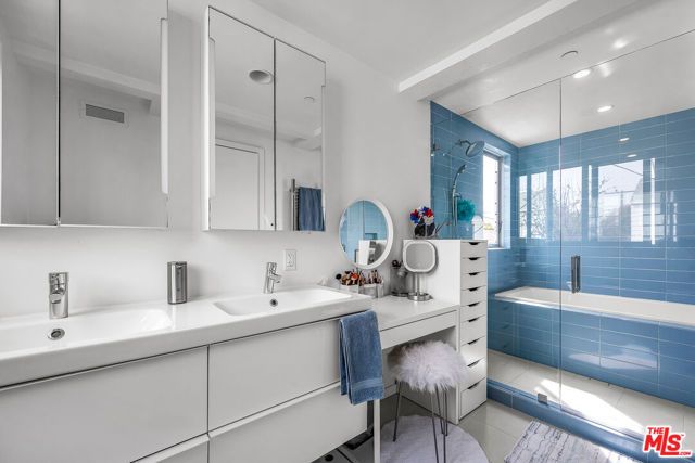 718 Marine Street, Santa Monica, CA 90405