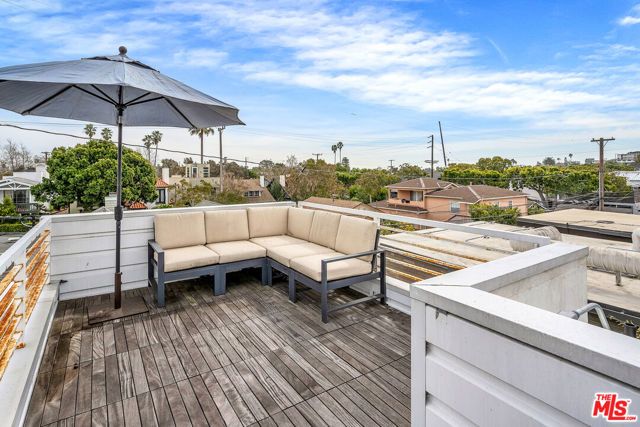 718 Marine Street, Santa Monica, CA 90405