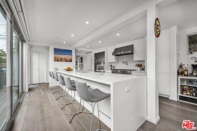718 Marine Street, Santa Monica, CA 90405