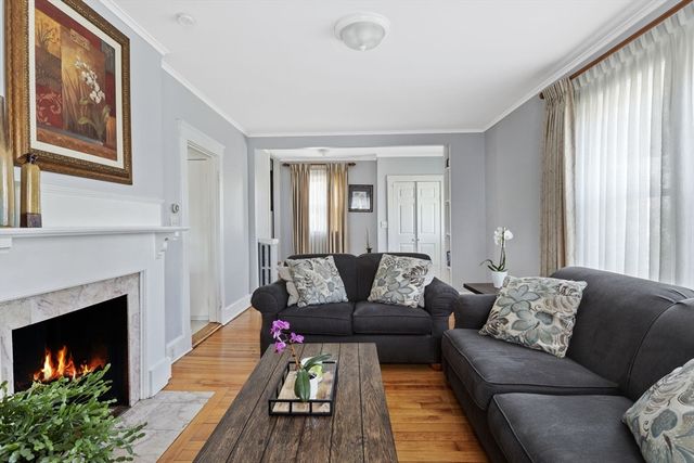 75 Thurber Ave, Brockton, MA 02301