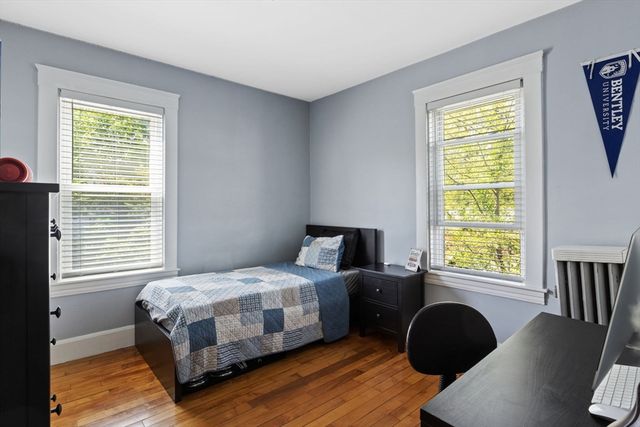 75 Thurber Ave, Brockton, MA 02301