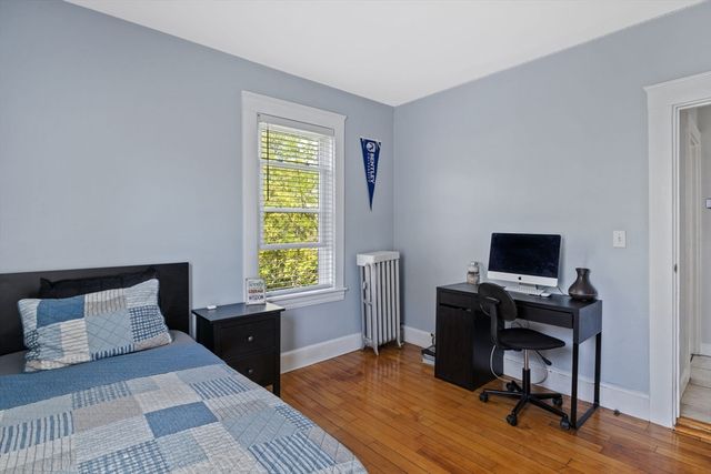 75 Thurber Ave, Brockton, MA 02301