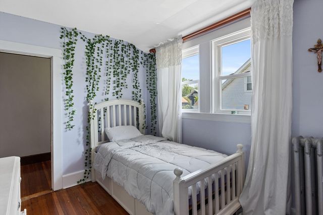 75 Thurber Ave, Brockton, MA 02301