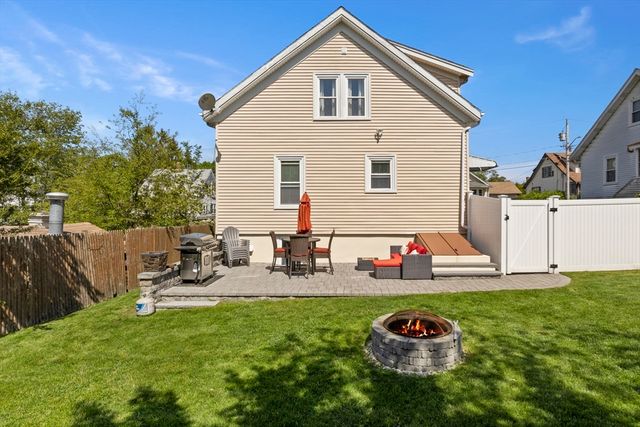 75 Thurber Ave, Brockton, MA 02301