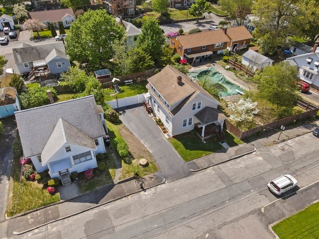 75 Thurber Ave, Brockton, MA 02301