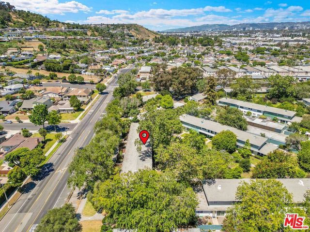 5516 Village Green, Los Angeles, CA 90016