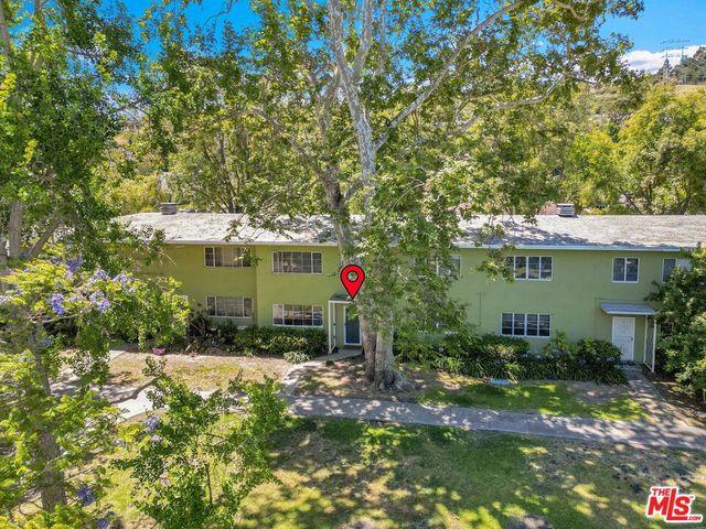 5516 Village Green, Los Angeles, CA 90016