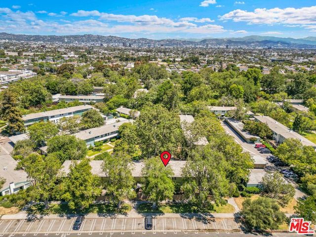 5516 Village Green, Los Angeles, CA 90016