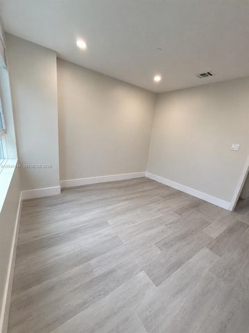 2505 NE 193rd St 4211, Miami, FL 33180