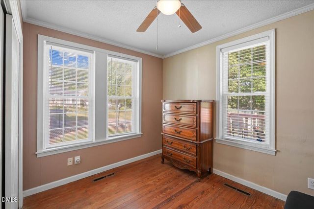 1916 Oxford Road, Henderson, NC 27536