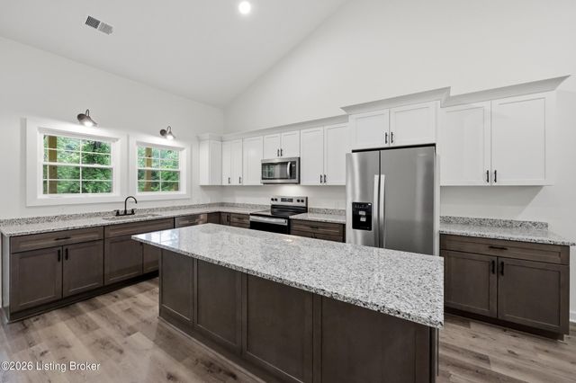 1380 Shore Acres Rd, Frankfort, KY 40601