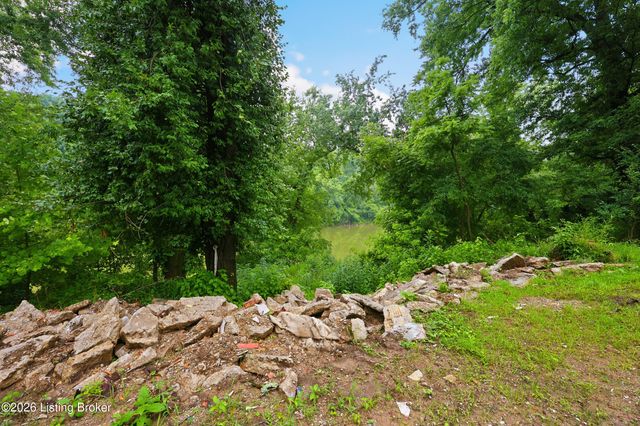 1380 Shore Acres Rd, Frankfort, KY 40601