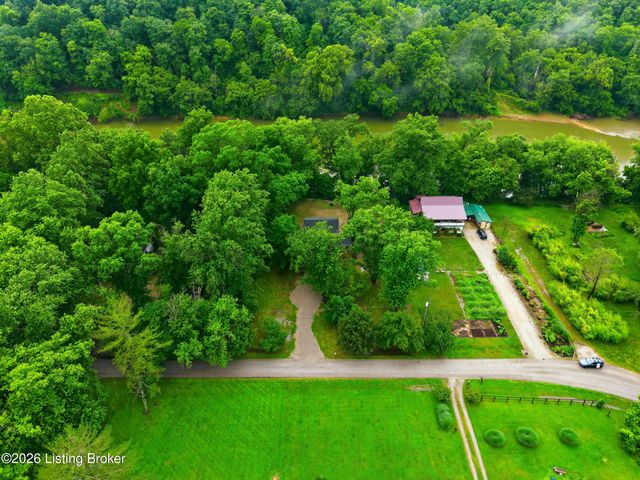 1380 Shore Acres Rd, Frankfort, KY 40601