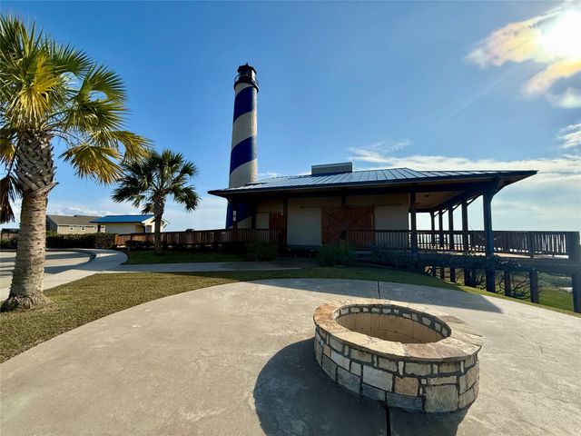 3060 Coastal Springs Loop, Palacios, TX 77465