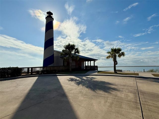 3060 Coastal Springs Loop, Palacios, TX 77465