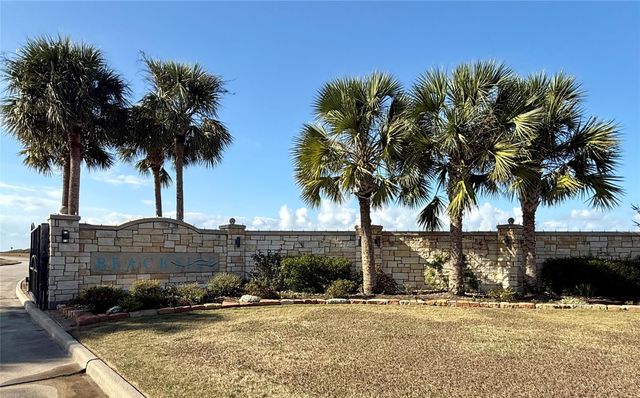 3060 Coastal Springs Loop, Palacios, TX 77465