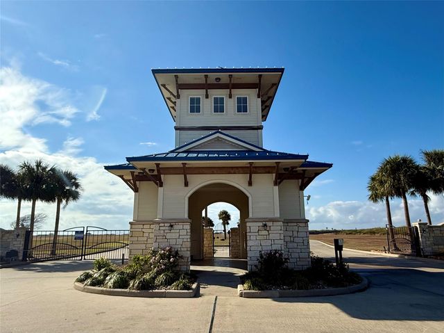 3060 Coastal Springs Loop, Palacios, TX 77465