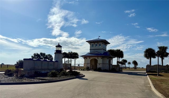 3060 Coastal Springs Loop, Palacios, TX 77465