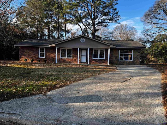 110 Monteigo Court, Centerville, GA 31008