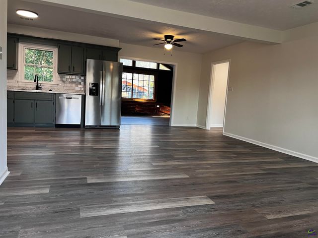 110 Monteigo Court, Centerville, GA 31008