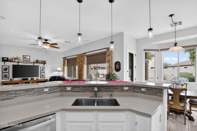 18488 W SWEET ACACIA Drive, Goodyear, AZ 85338