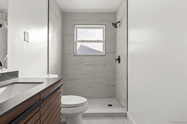 5949 N Lafayette Street, Dearborn Heights, MI 48127