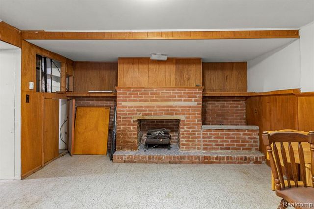 5949 N Lafayette Street, Dearborn Heights, MI 48127