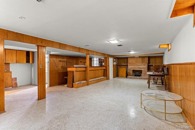 5949 N Lafayette Street, Dearborn Heights, MI 48127