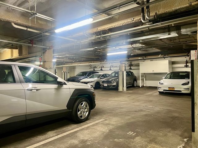 305 Webster Ave 105, Cambridge, MA 02141