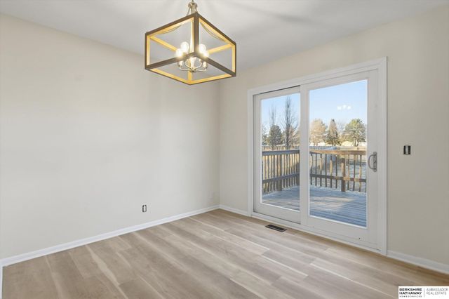 14032 Pierce Street, Omaha, NE 68144