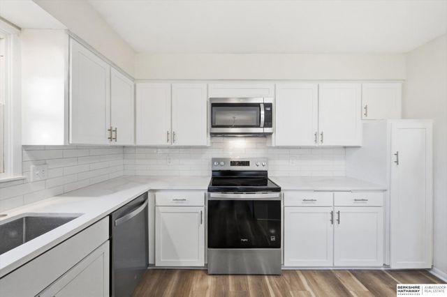 14032 Pierce Street, Omaha, NE 68144