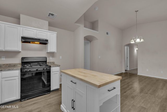 14220 DESIERTO BUENO Avenue, Horizon City, TX 79928