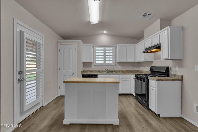 14220 DESIERTO BUENO Avenue, Horizon City, TX 79928