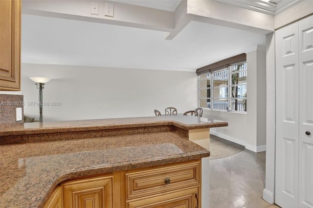 7041 Environ Blvd 327, Lauderhill, FL 33319