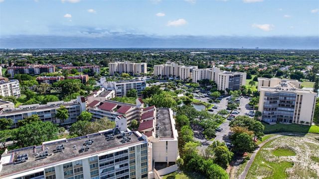 7041 Environ Blvd 327, Lauderhill, FL 33319