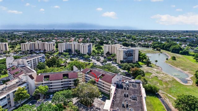 7041 Environ Blvd 327, Lauderhill, FL 33319