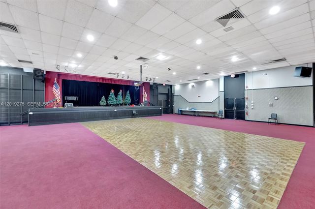 7041 Environ Blvd 327, Lauderhill, FL 33319
