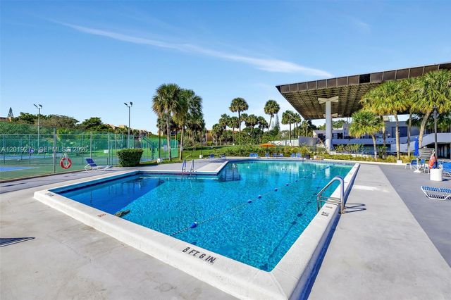 7041 Environ Blvd 327, Lauderhill, FL 33319
