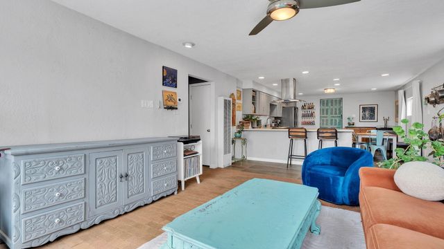 1046 McMullen Drive NW, Albuquerque, NM 87107