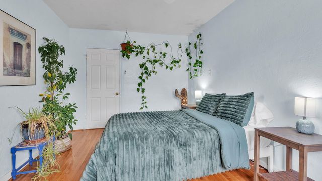 1046 McMullen Drive NW, Albuquerque, NM 87107