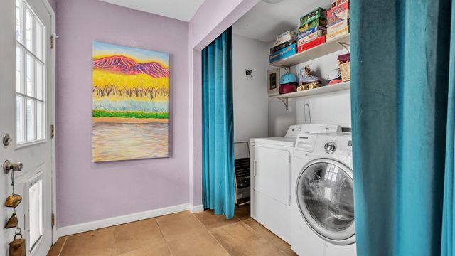 1046 McMullen Drive NW, Albuquerque, NM 87107