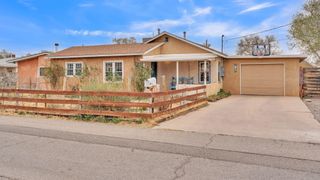 1046 McMullen Drive NW, Albuquerque, NM 87107