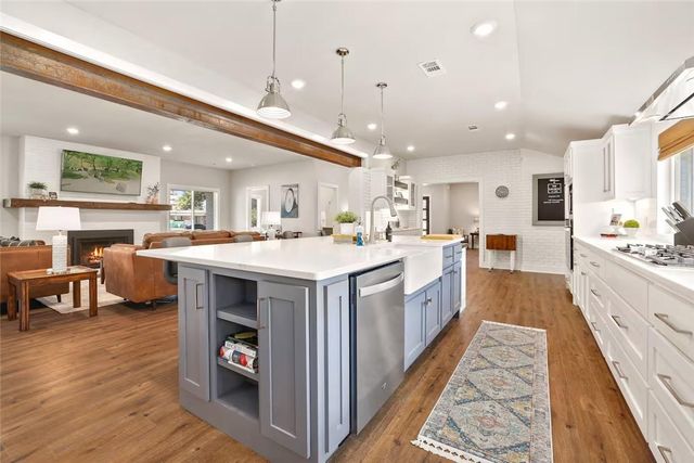 702 Shipley Street, Springdale, AR 72764