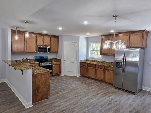 1003 S St Pauls Church Road, Sumter, SC 29154