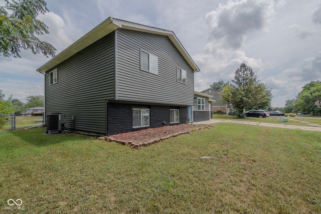 5804 Milhouse Road, Indianapolis, IN 46221