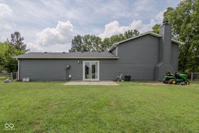 5804 Milhouse Road, Indianapolis, IN 46221