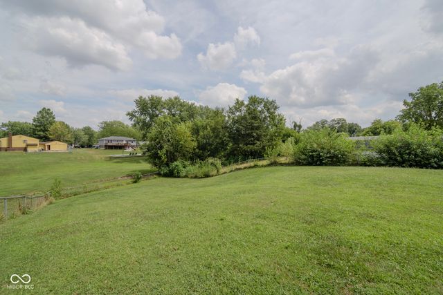 5804 Milhouse Road, Indianapolis, IN 46221
