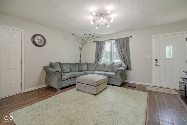 5804 Milhouse Road, Indianapolis, IN 46221
