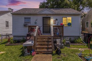 746 S Albert Avenue, South Bend, IN 46619