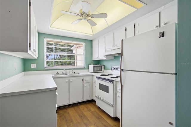 6032 7TH AVENUE W 6032, Bradenton, FL 34209